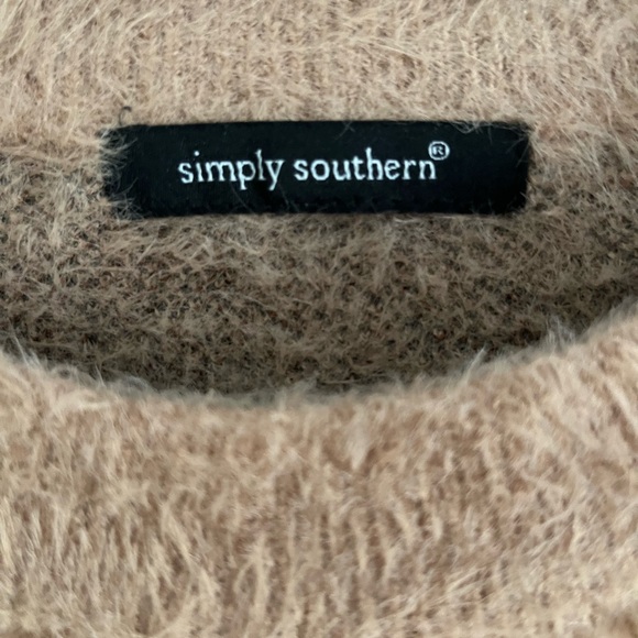 Simply southern sweater - Picture 2 of 4